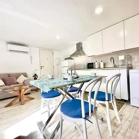 Down Floor In Centre Apartamento *